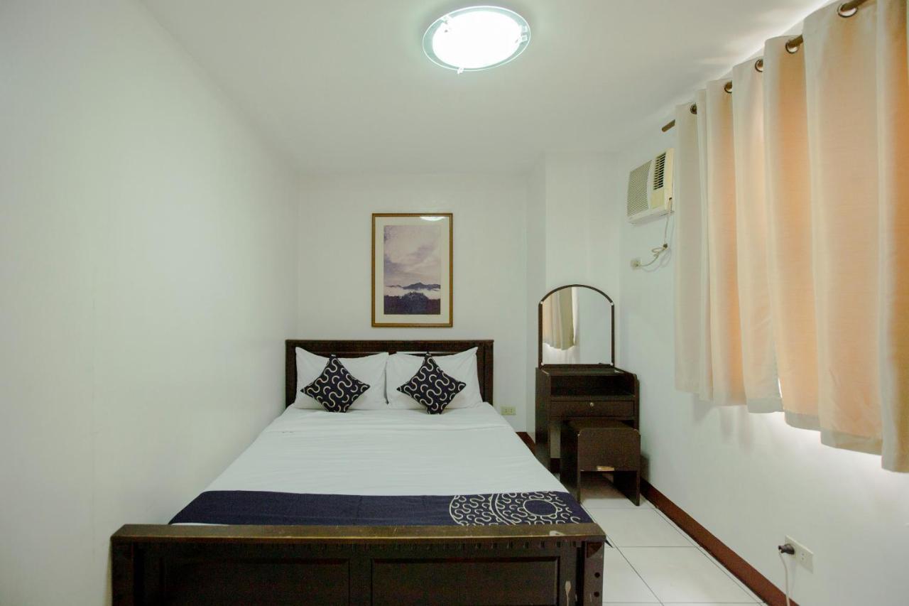 Newgrange Condotel Ciudad Quezon Exterior foto