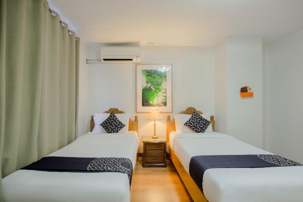 Newgrange Condotel Ciudad Quezon Exterior foto